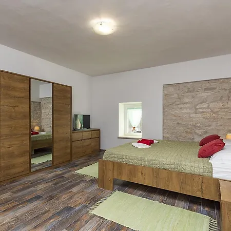 Casa Mia In Butkovici - Haus Fuer 5 Personen 펜션 Svetvinčenat